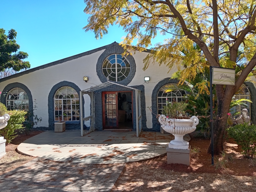 11 Bedroom Property for Sale in De Wildt North West